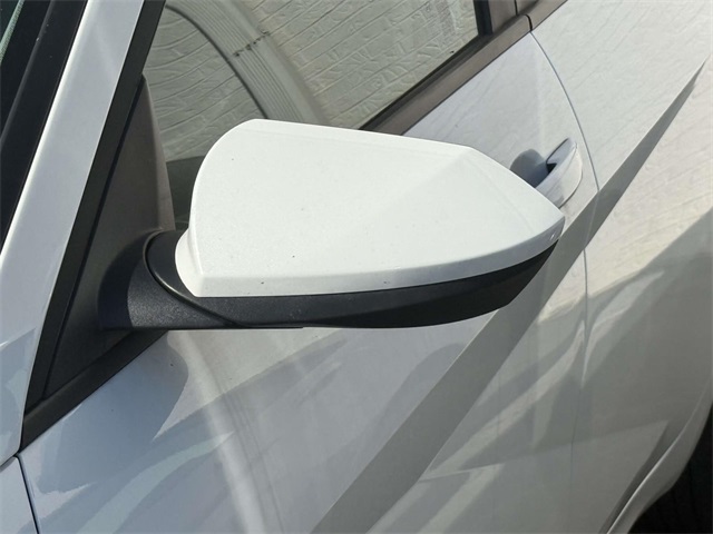 2025 Hyundai Elantra SE photo 10