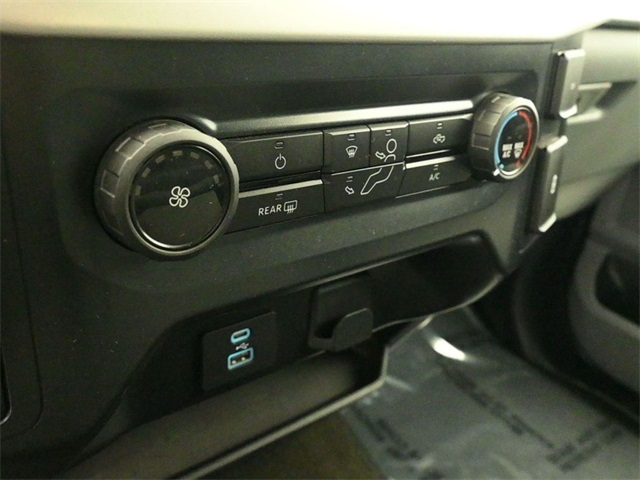 2022 Ford F-150 XLT photo 18