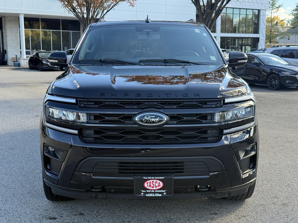 2023 Ford Expedition MAX Limited photo 3