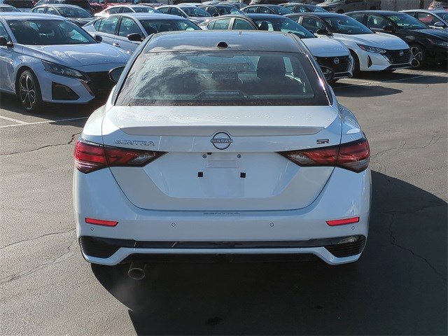 2025 Nissan Sentra SR photo 4