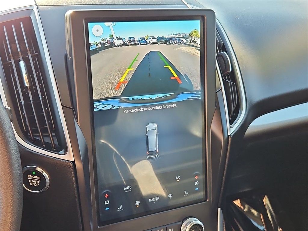 2024 Ford Edge SEL photo 18