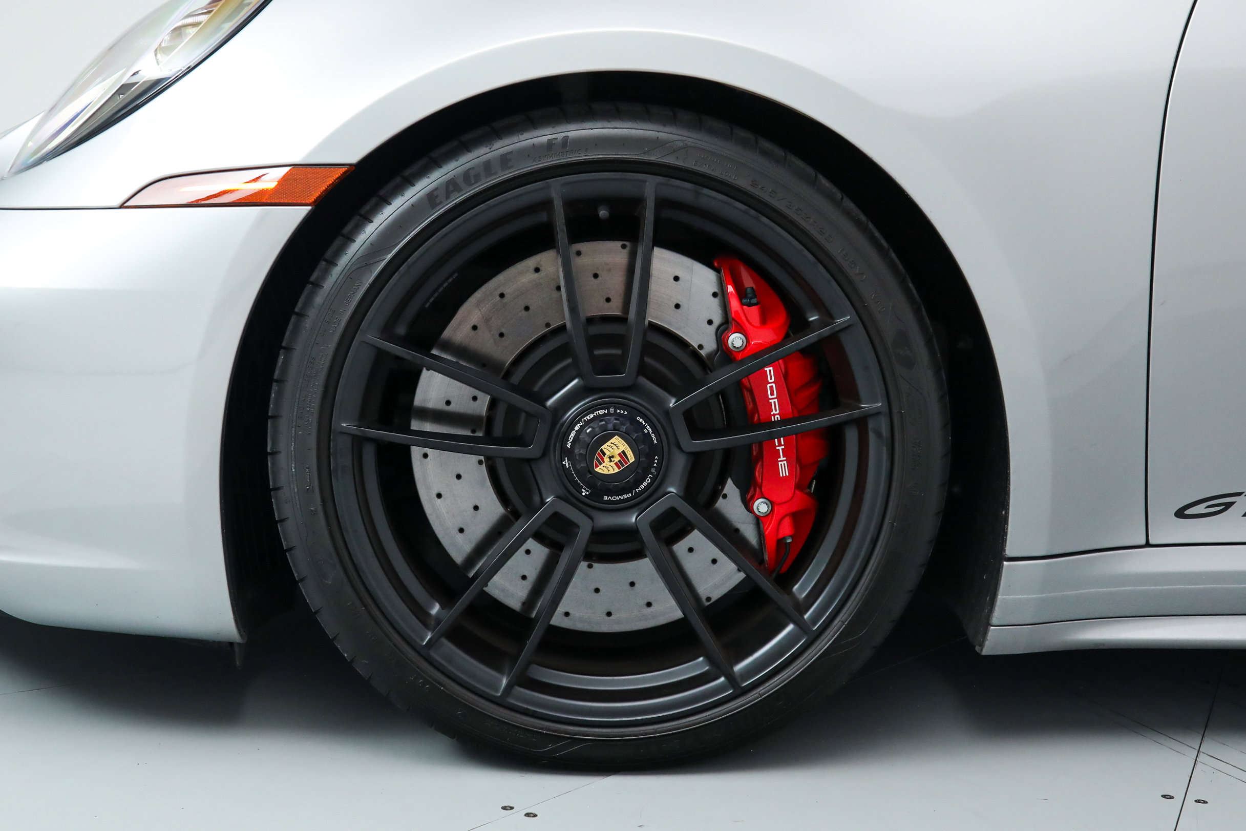 2024 Porsche 911 4 GTS Cabriolet photo 38