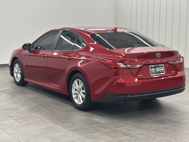 2025 Toyota Camry LE photo 4