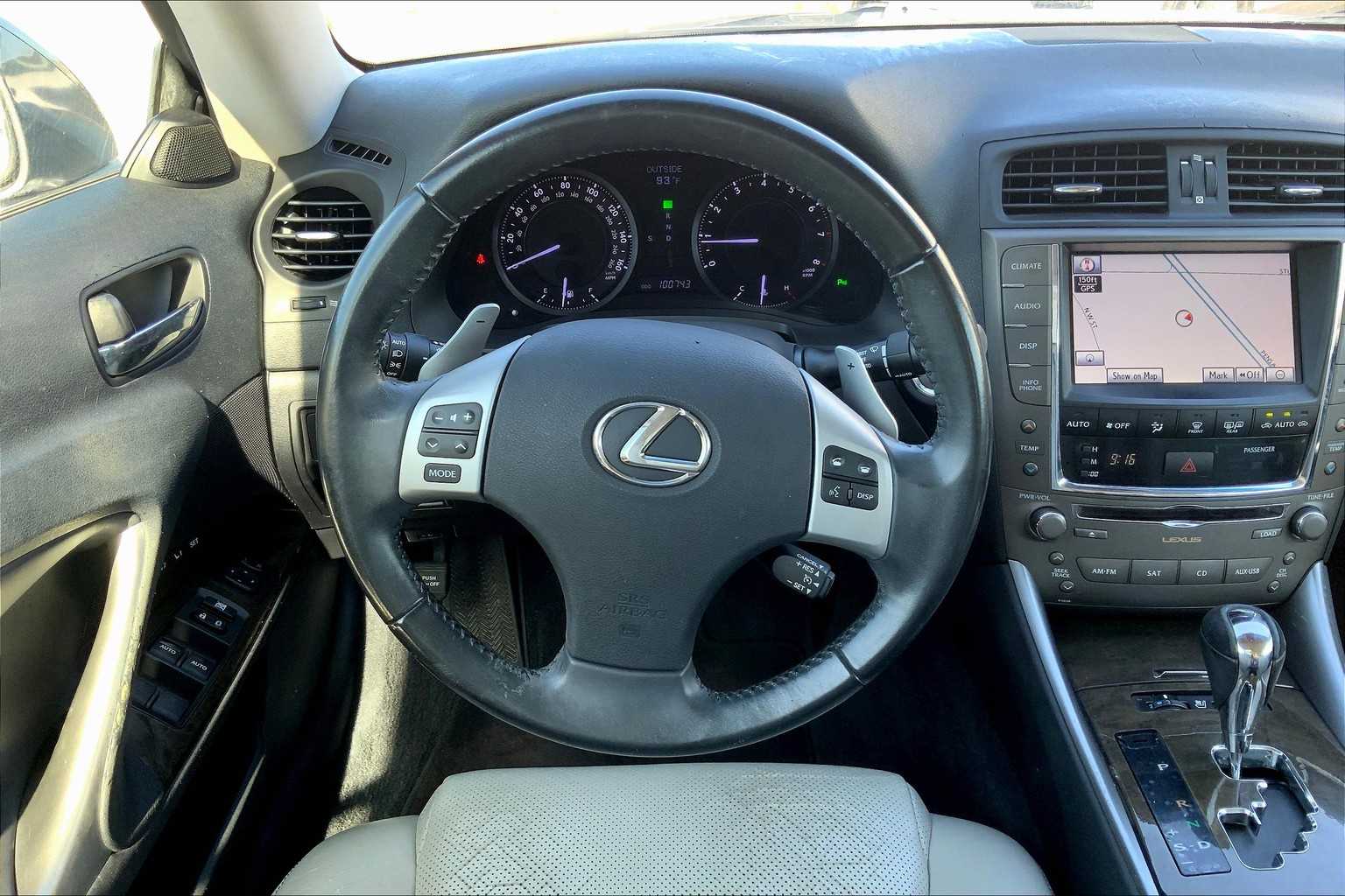 2012 Lexus IS 350C photo 5