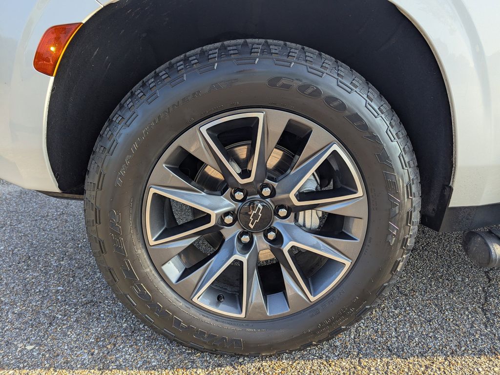 2023 Chevrolet Tahoe Z71 photo 10