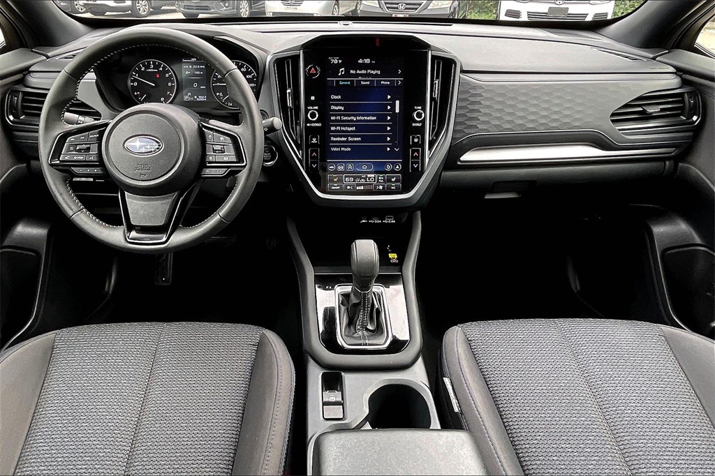 2025 Subaru Forester Premium photo 13
