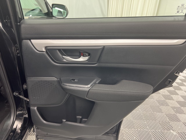 2017 Honda CR-V LX photo 17
