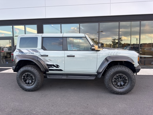 2024 Ford Bronco Raptor photo 2