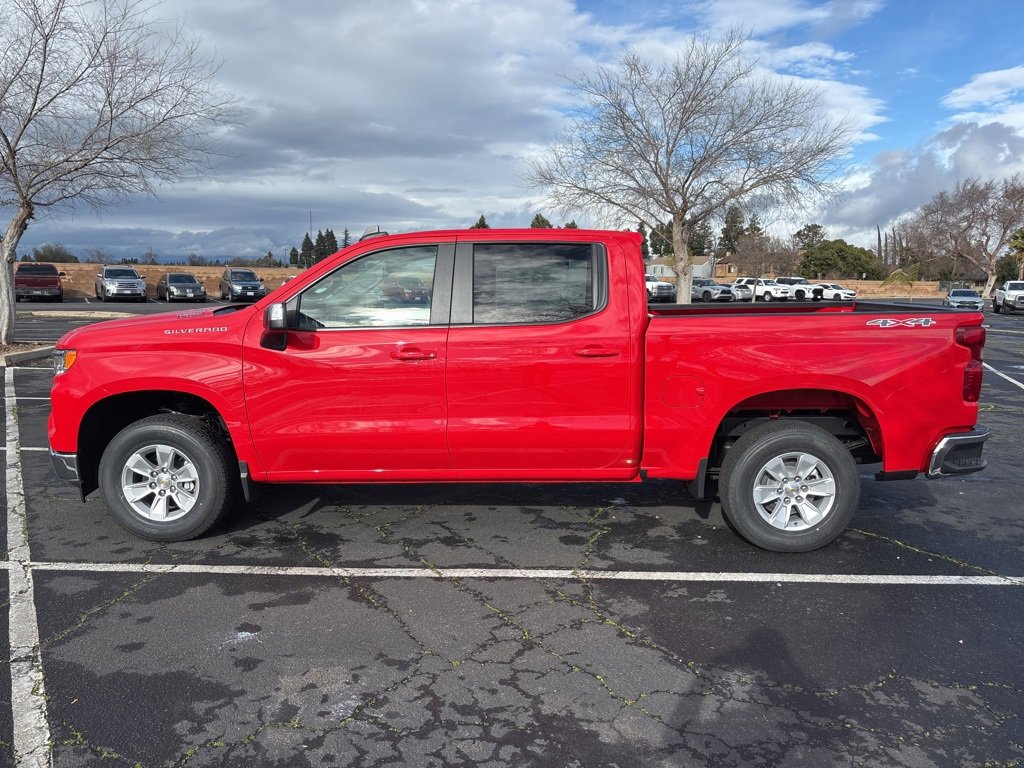 2025 Chevrolet Silverado 1500 LT photo 6