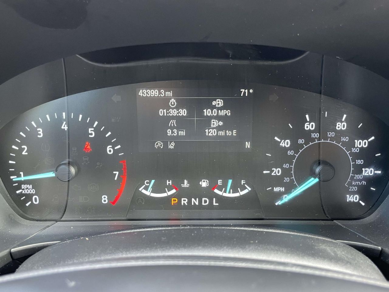 2020 Ford Escape SE photo 23