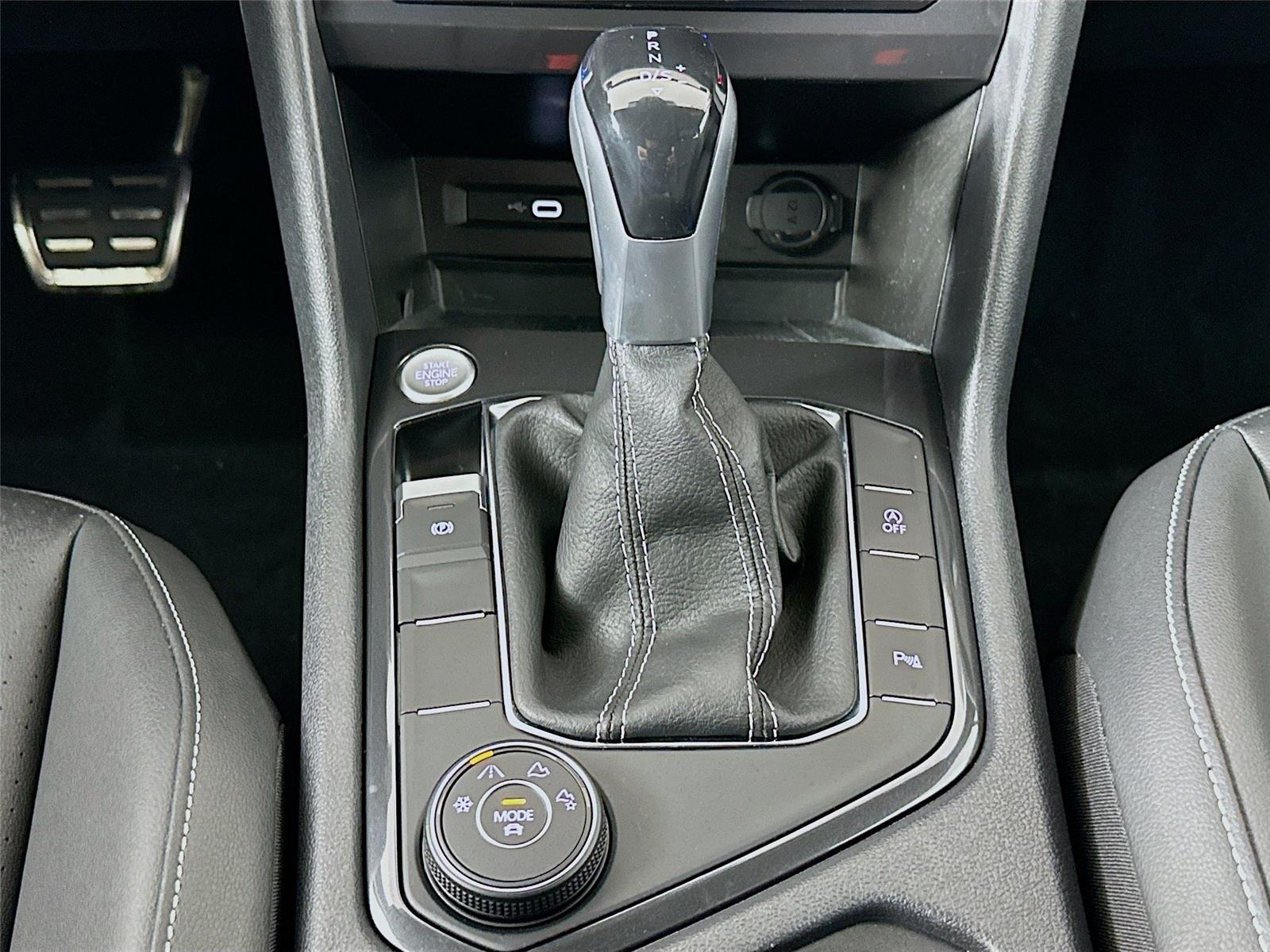 2023 Volkswagen Tiguan SE R-Line Black photo 16