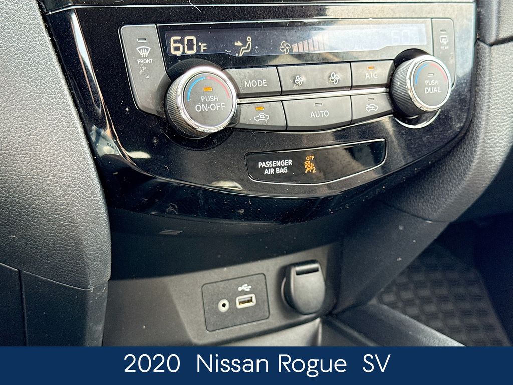 2020 Nissan Rogue SV photo 24