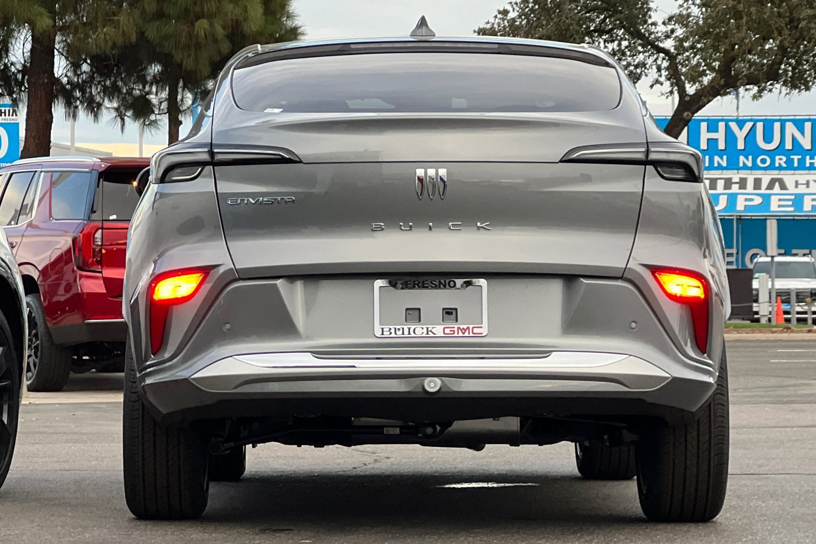 2026 Buick Envista Avenir photo 2