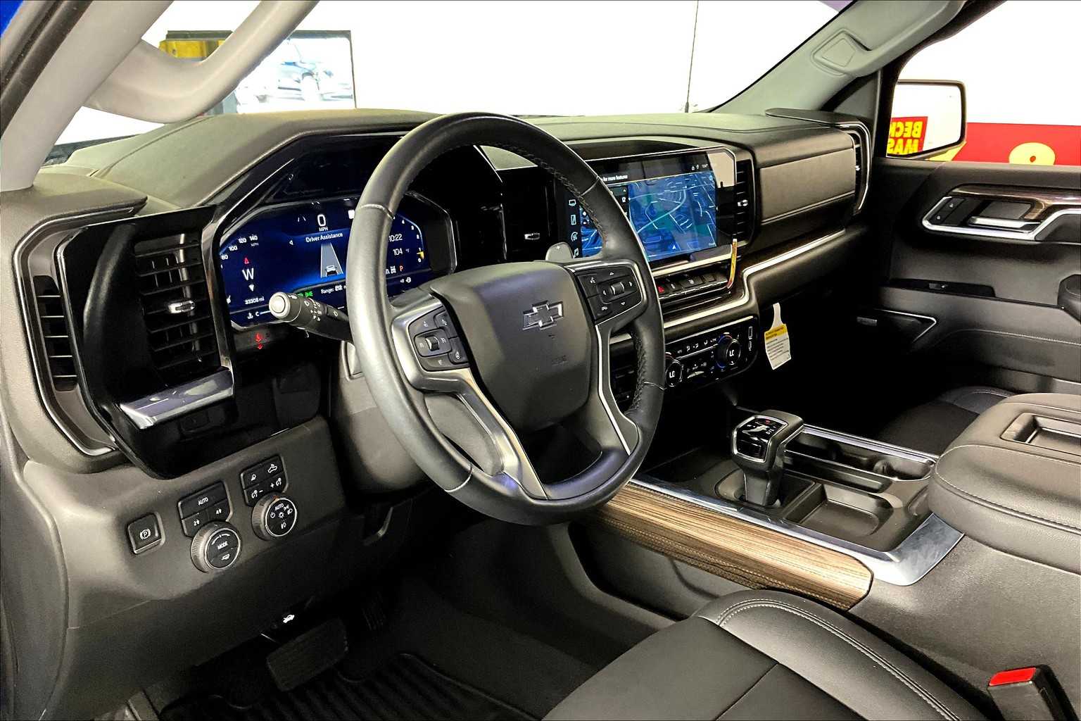 2022 Chevrolet Silverado 1500 RST photo 15