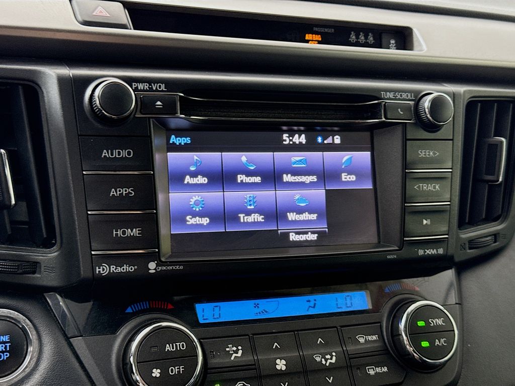 2018 Toyota RAV4 XLE photo 11