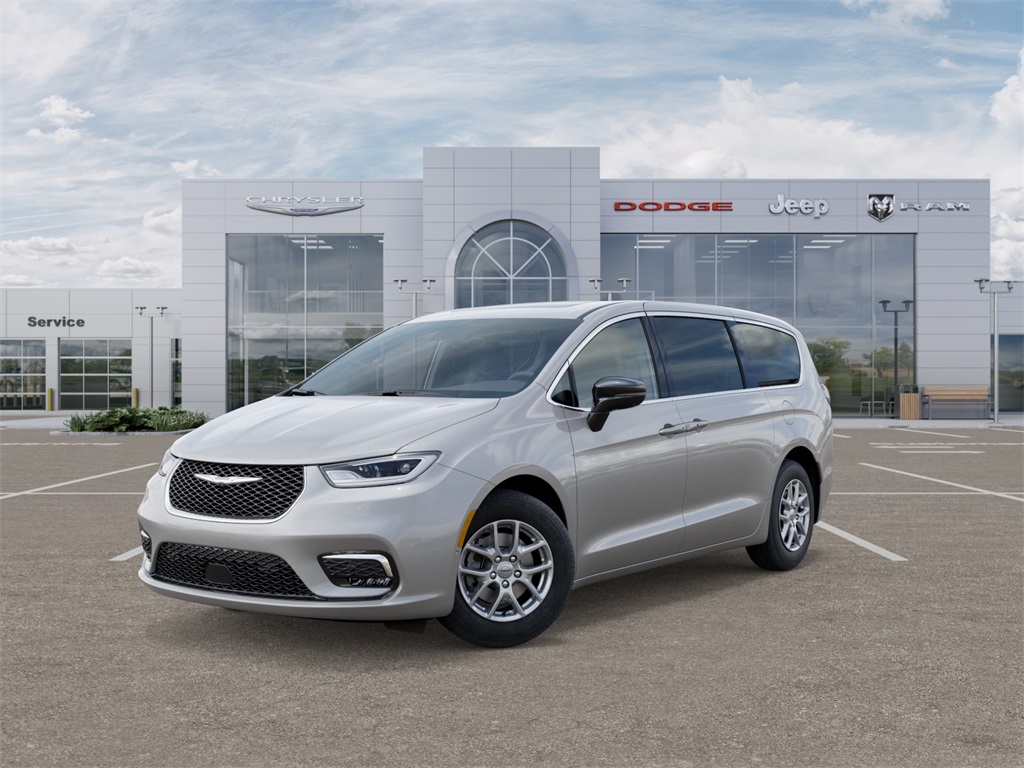 2026 Chrysler Pacifica Select's photo