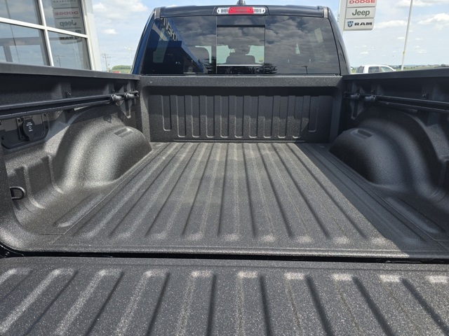 2026 Ram 1500 Tradesman photo 3