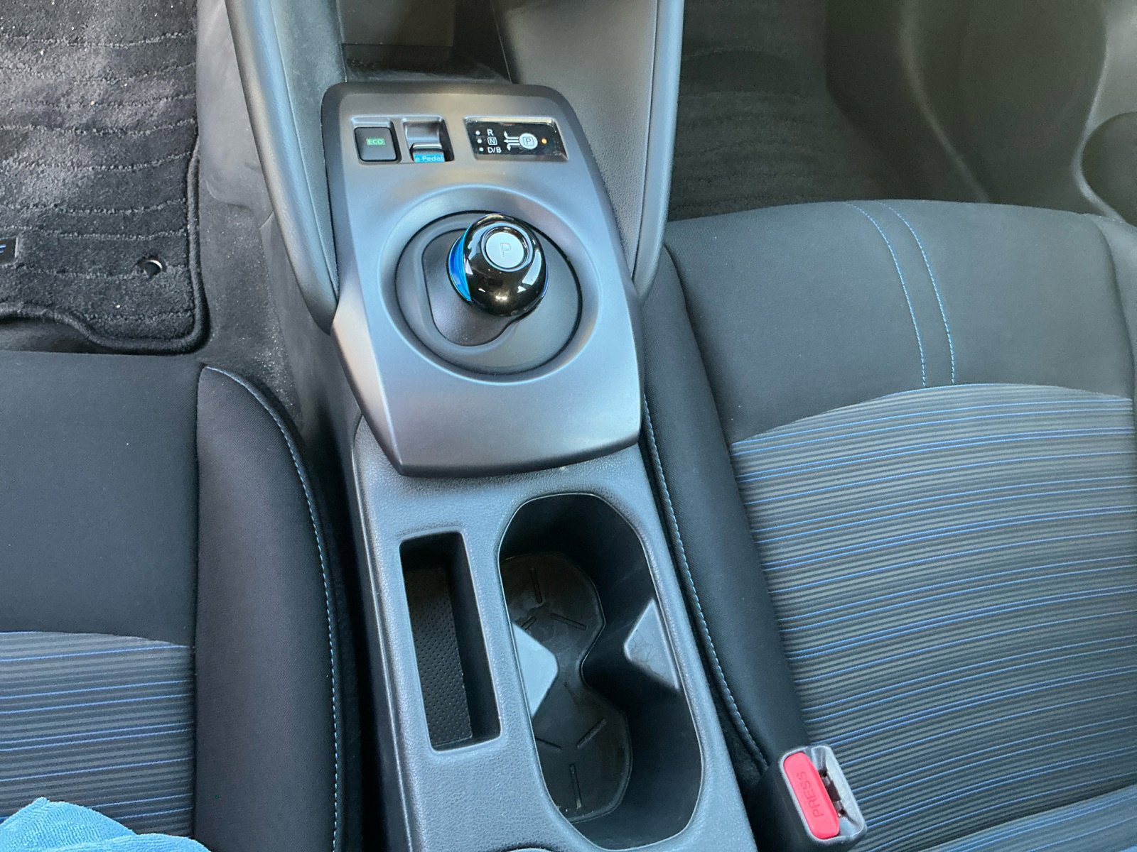 2023 Nissan Leaf S photo 13