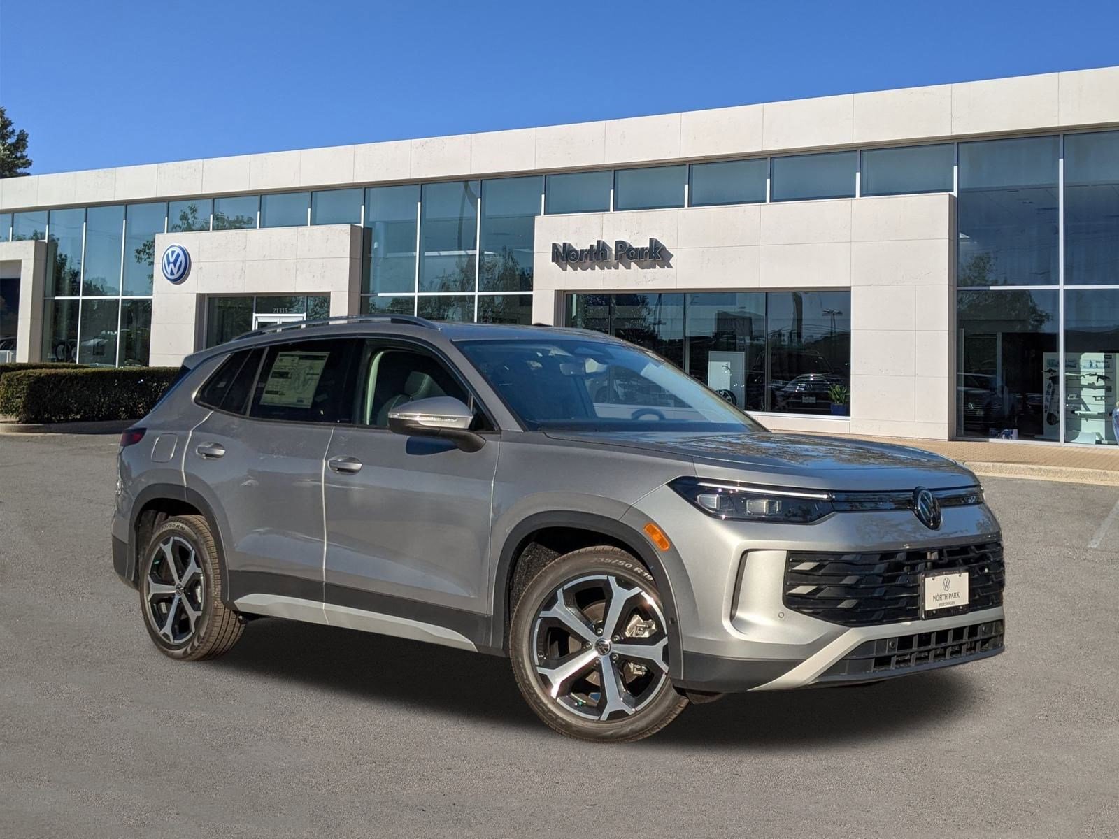 2026 Volkswagen Tiguan SE's photo