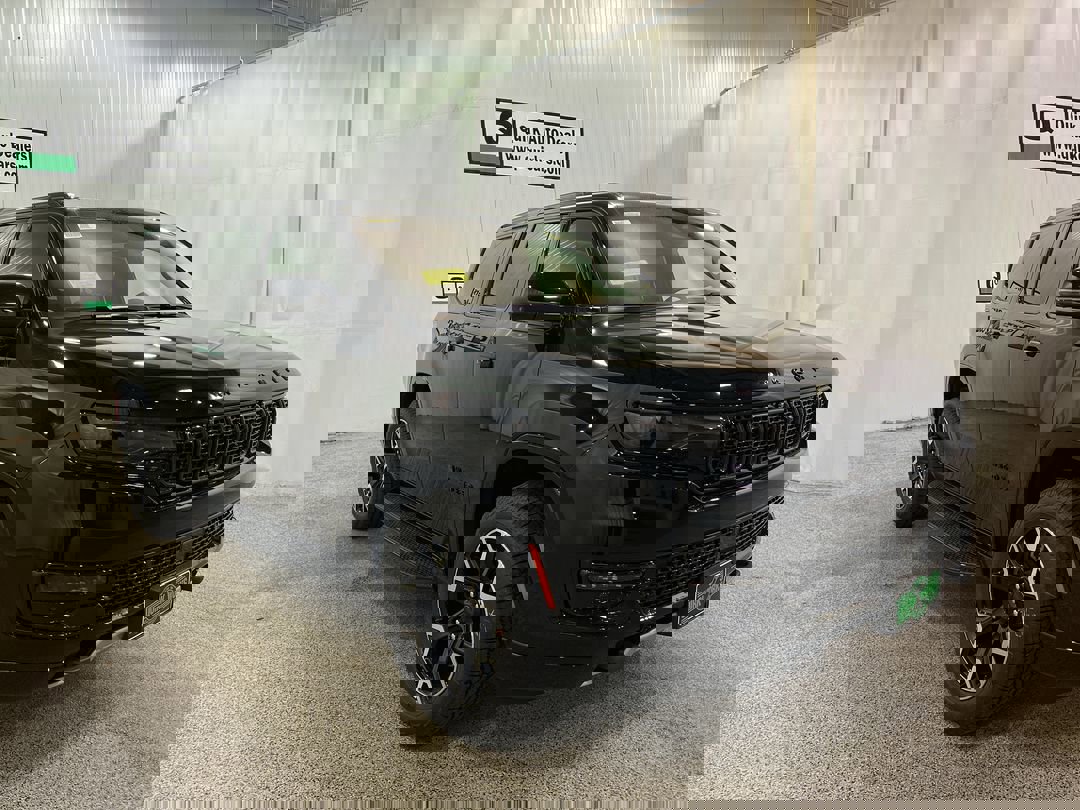 2025 Jeep Wagoneer Series II's photo