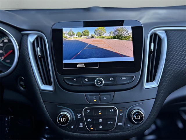 2023 Chevrolet Malibu 1LT photo 11