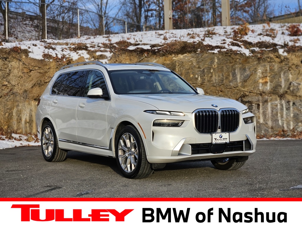 2024 BMW X7 40i's photo