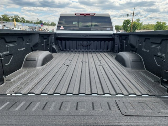 2026 Chevrolet Silverado 3500HD LT photo 13