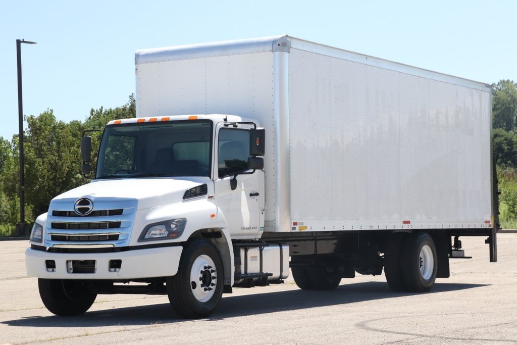 2020 Hino Conventional Type Truck Single Cab photo 3