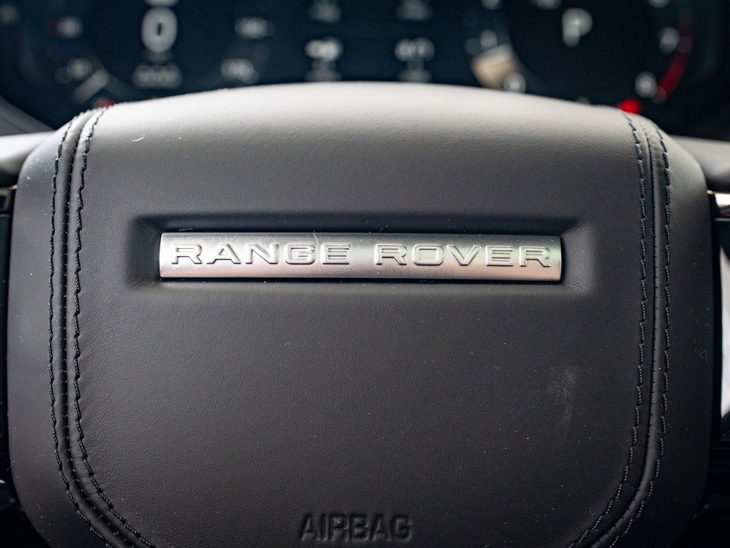 2025 Land Rover Range Rover Sport SE photo 22