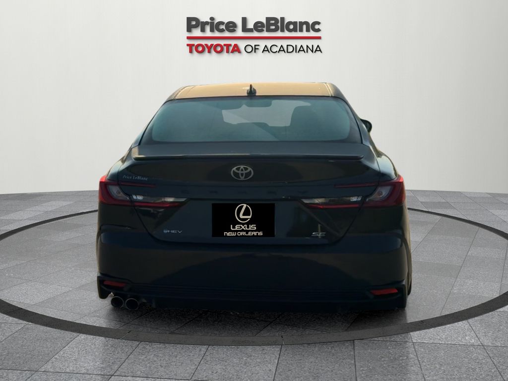 2025 Toyota Camry SE photo 6