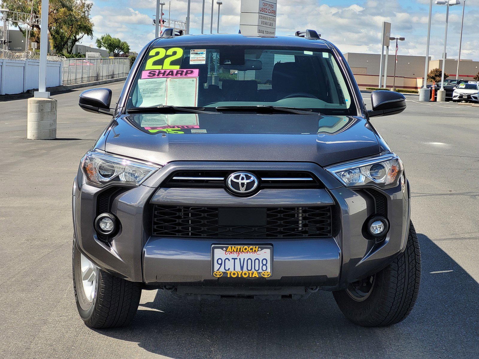 2022 Toyota 4Runner SR5 photo 2