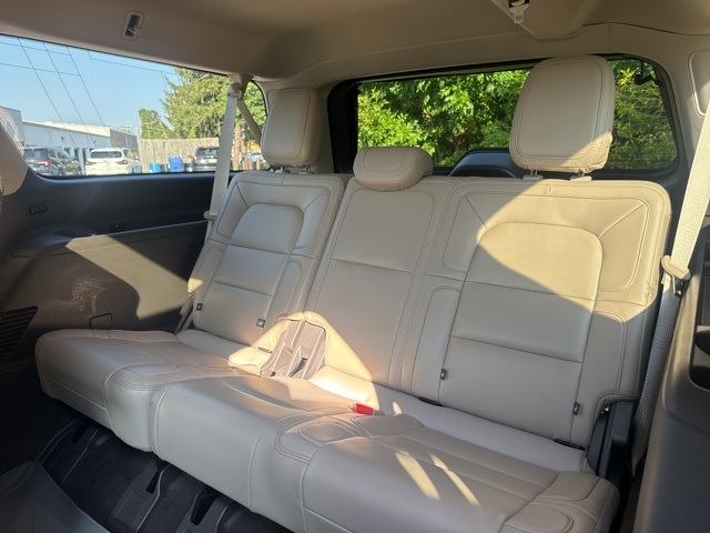 2024 Lincoln Navigator L Reserve photo 23
