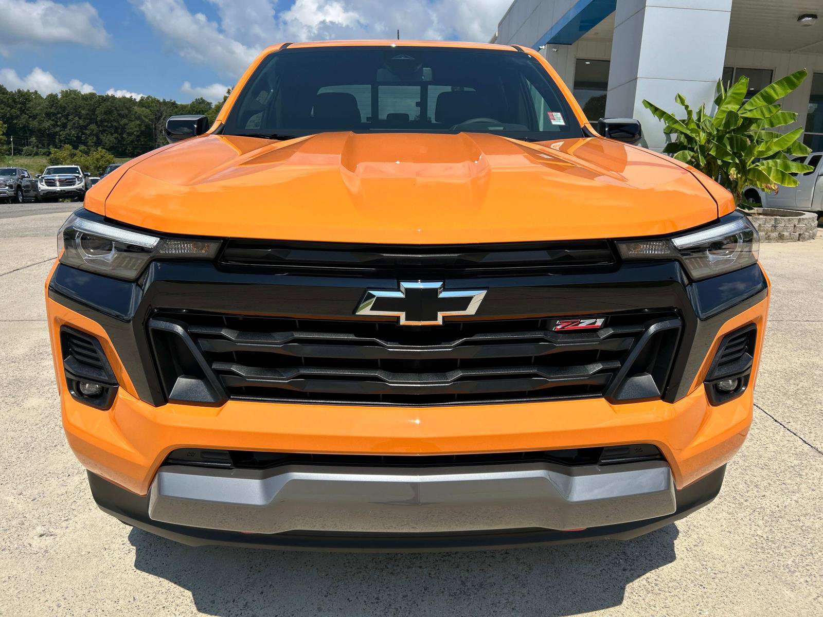 2025 Chevrolet Colorado Z71 photo 9
