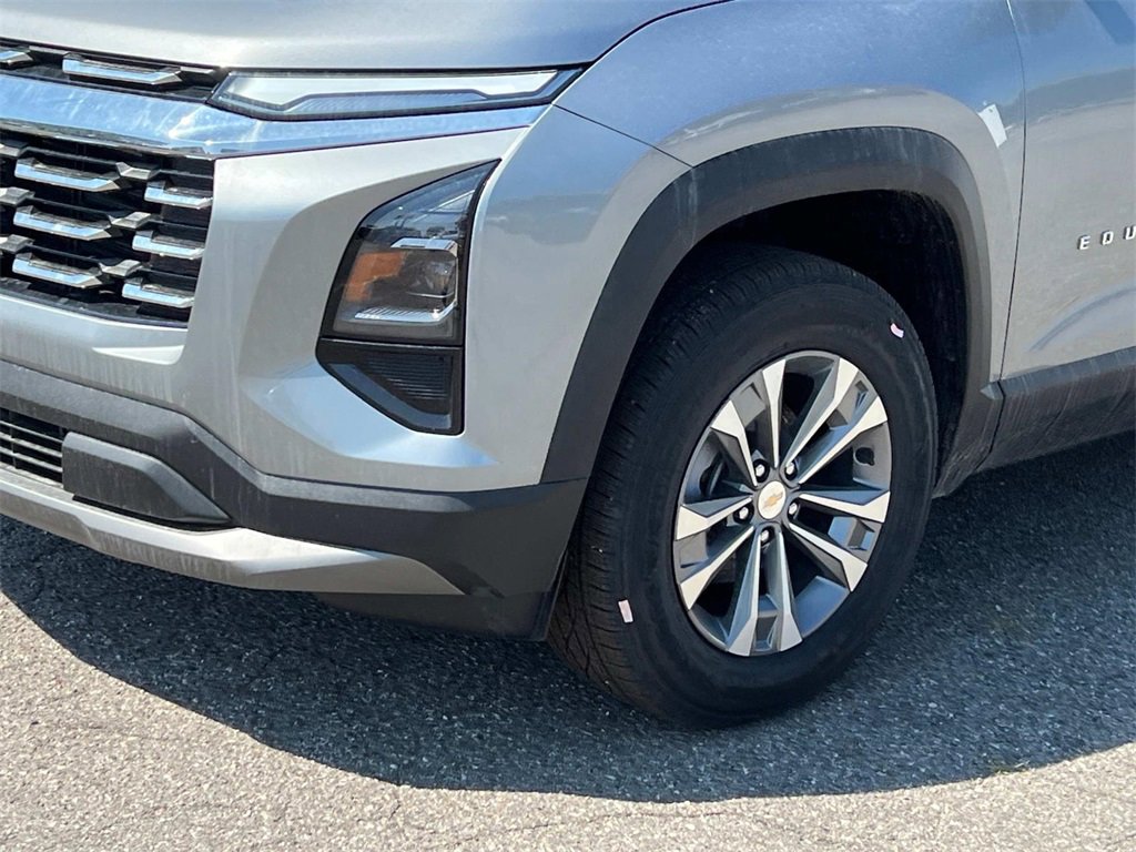2026 Chevrolet Equinox LT photo 8