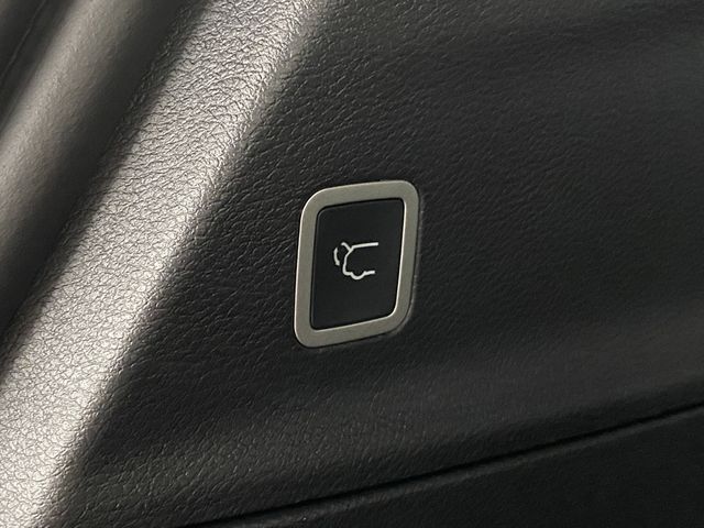 2026 Chrysler Pacifica photo 14