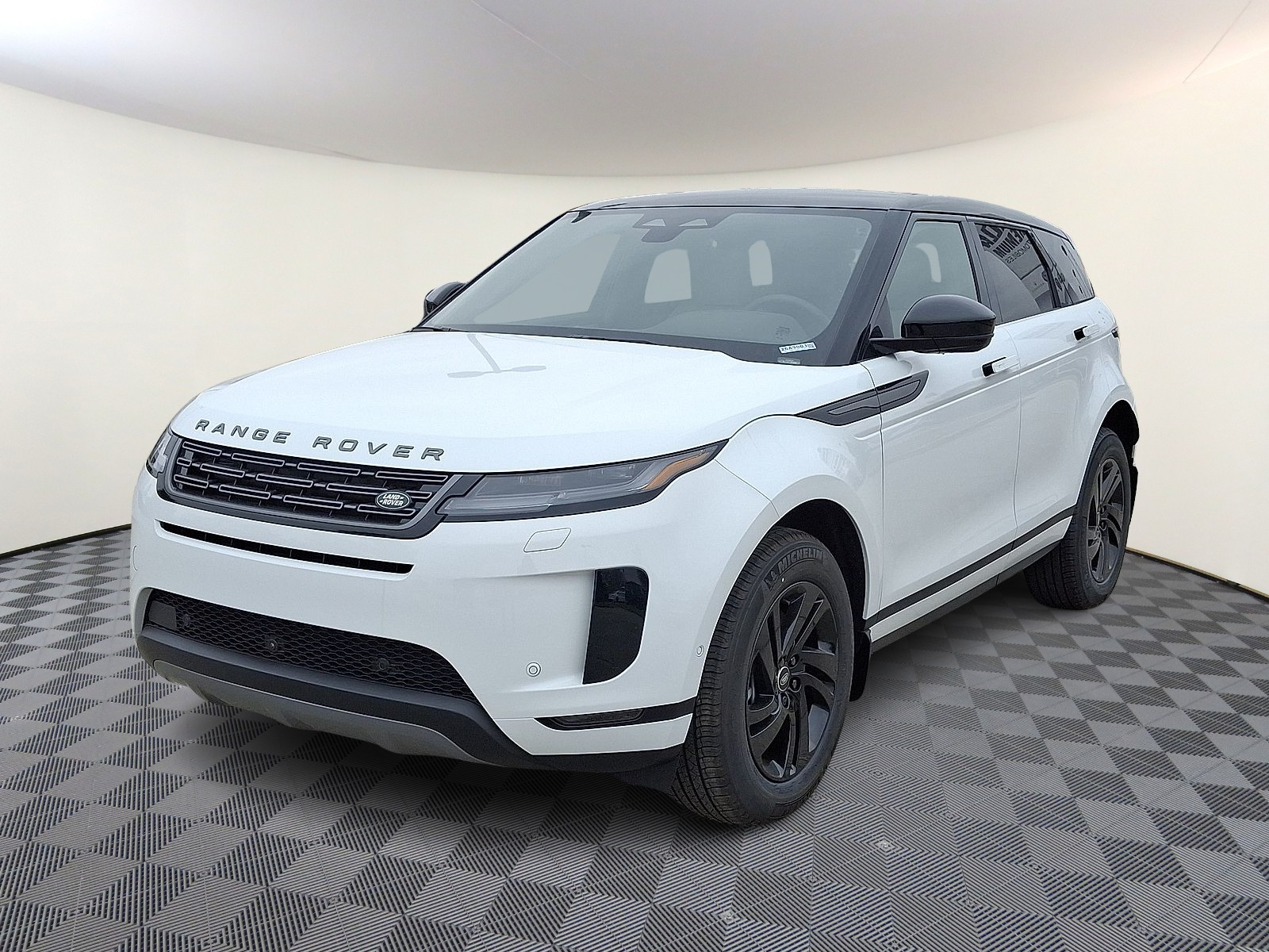 2026 Land Rover Range Rover Evoque S's photo