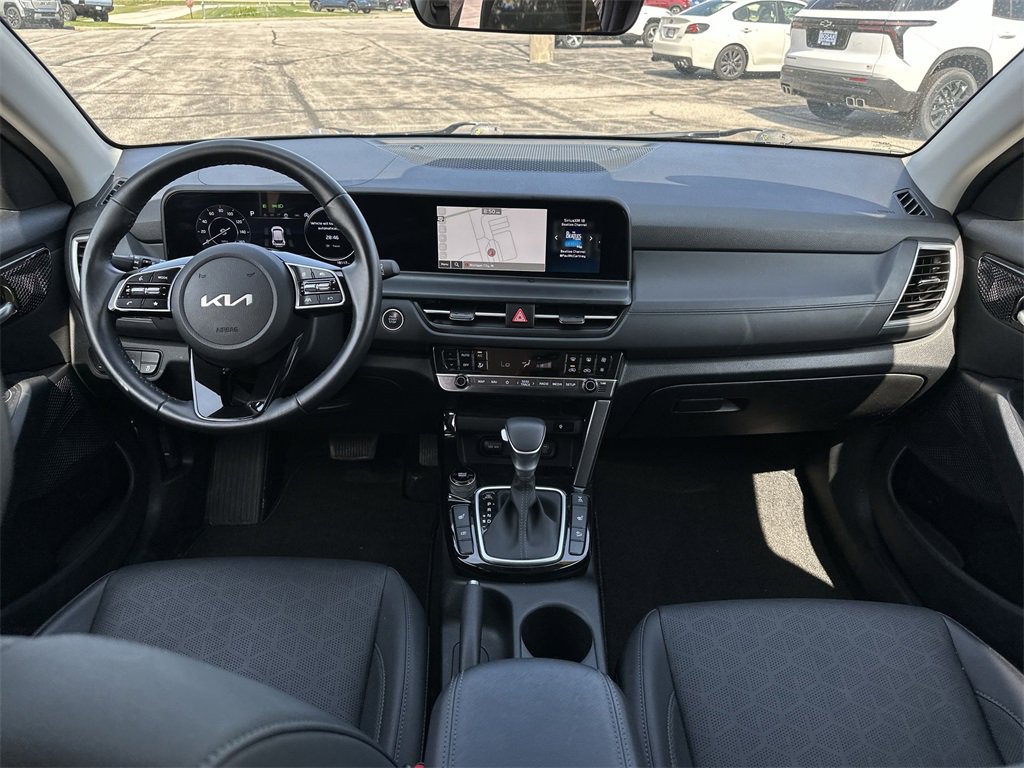 2024 Kia Seltos EX photo 29