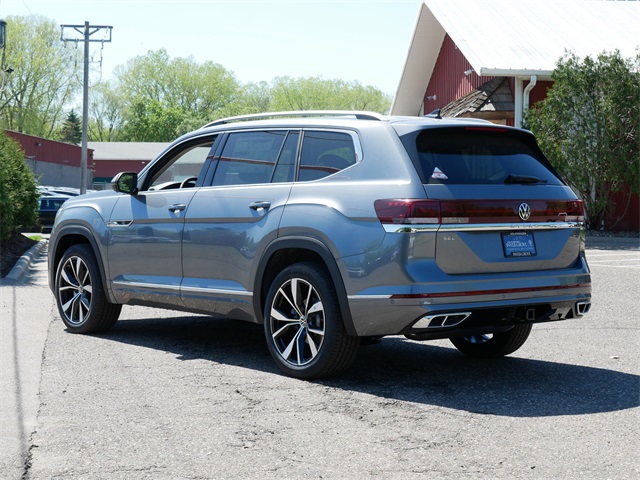 2025 Volkswagen Atlas SEL Premium R-Line photo 2
