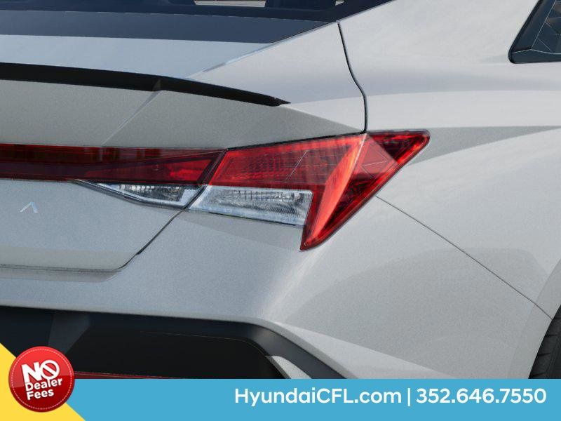 2026 Hyundai Elantra SEL's photo