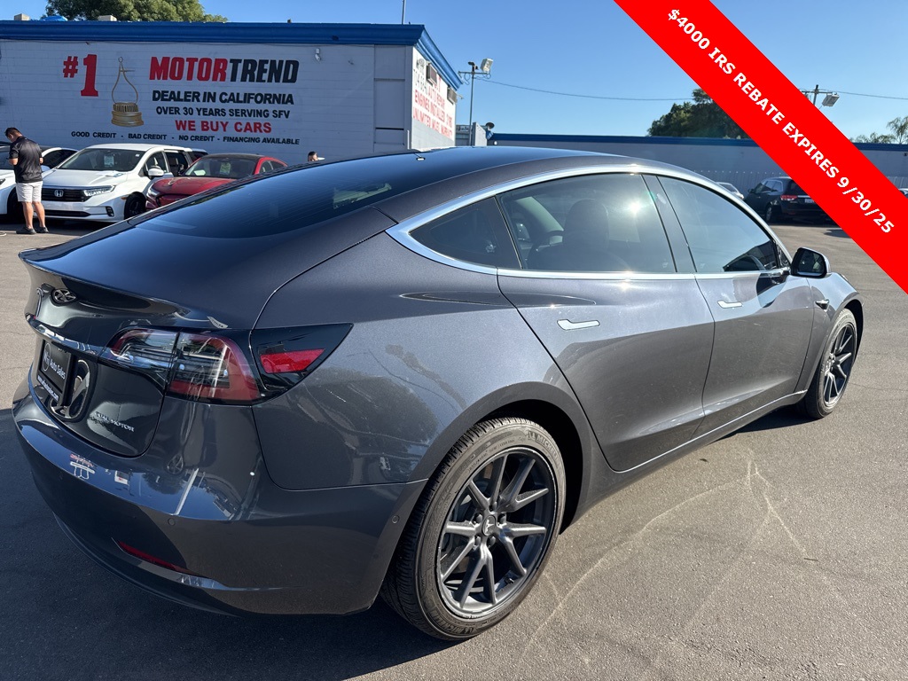 2018 Tesla Model 3 Long Range photo 4