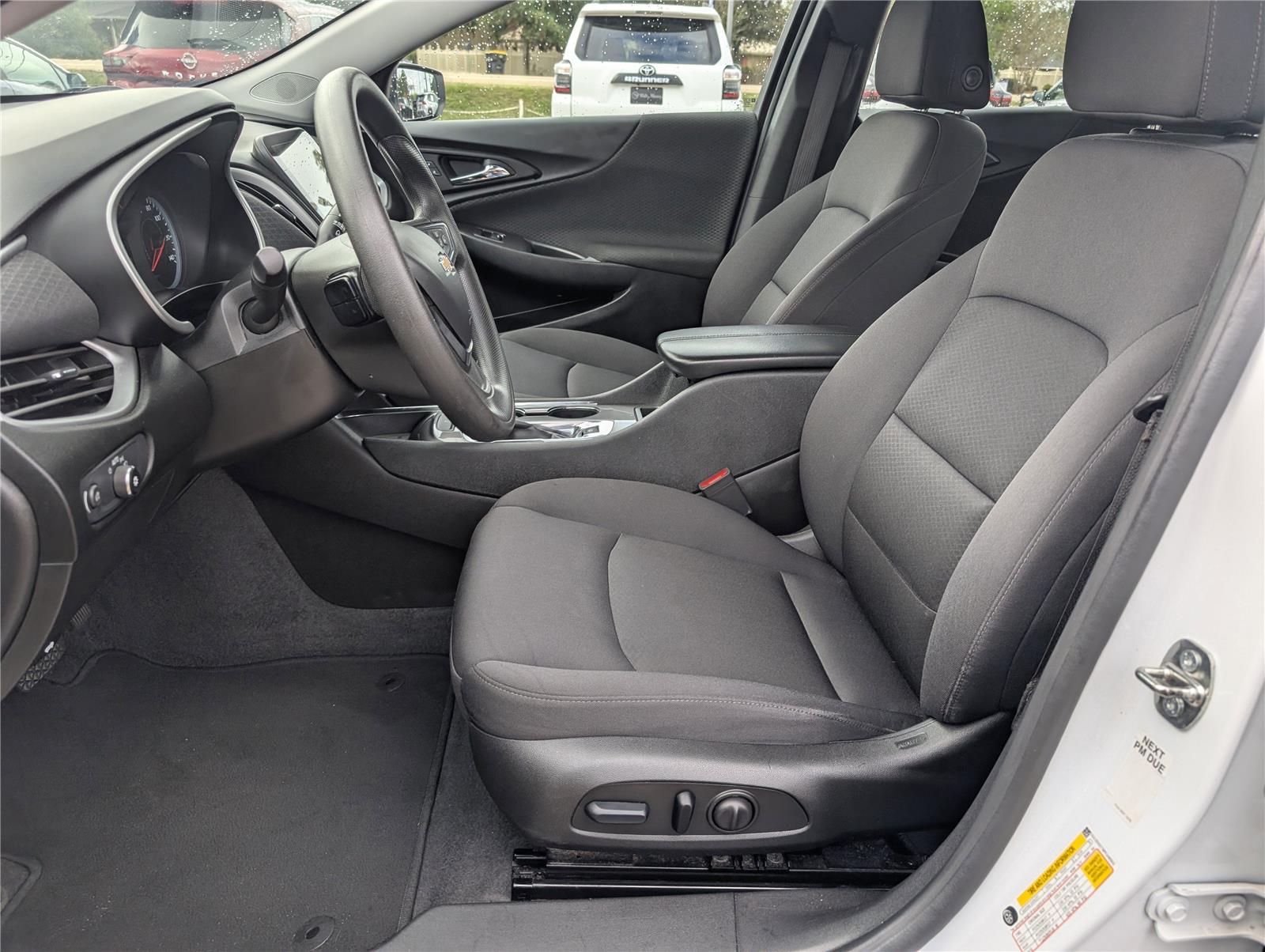 2023 Chevrolet Malibu 1LT photo 9