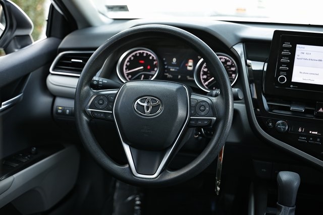 2023 Toyota Camry LE photo 27