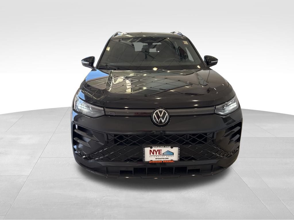 2025 Volkswagen Tiguan SE R-Line Black photo 8