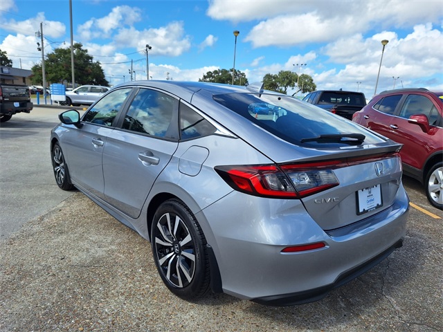 2022 Honda Civic Hatchback EX-L photo 3