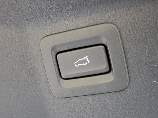 2022 Mazda CX-9 Touring photo 29