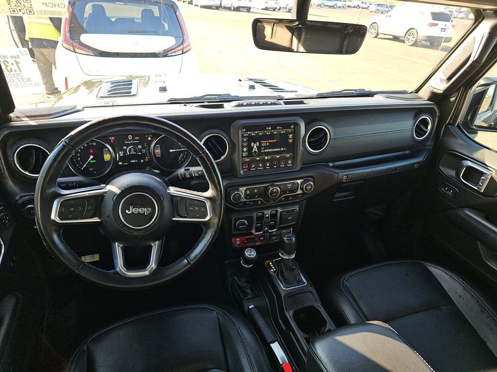 2022 Jeep Wrangler Unlimited Rubicon 4xe photo 4