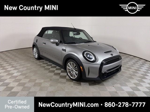 2024 MINI Convertible S's photo