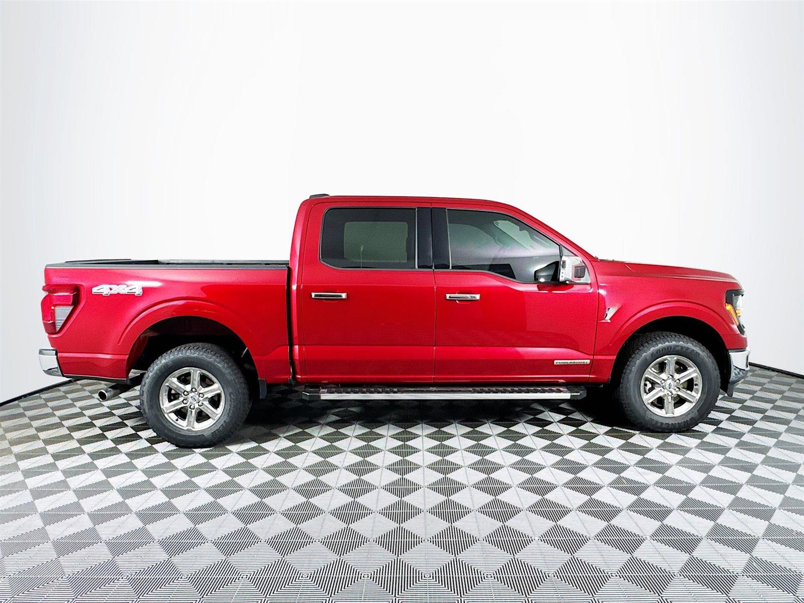 2024 Ford F-150 XLT photo 8
