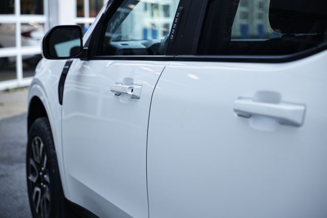 2022 Ford Maverick Lariat photo 11