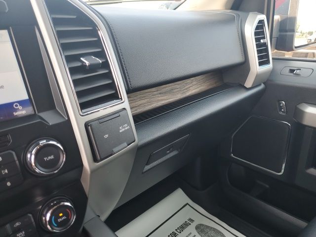 2020 Ford F-150 Lariat photo 25